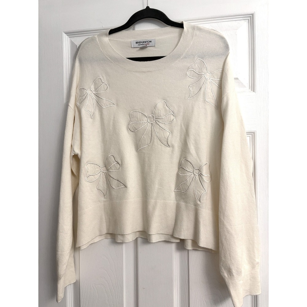Bridgerton Netflix Cream Embroidered Bow Lace Knit Sweater Large Soft Famine